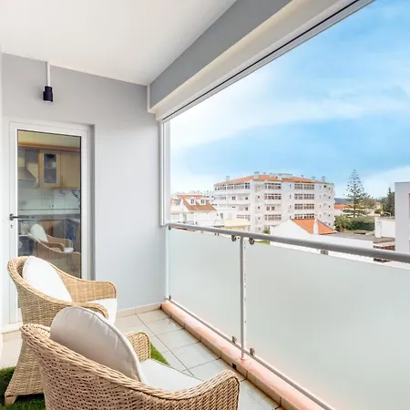 Conforto A Poucos Minutos Da アパート ポルティマン