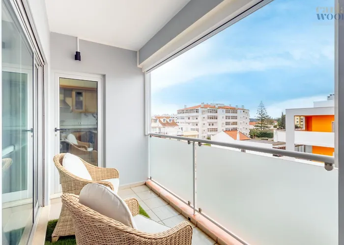 Conforto A Poucos Minutos Da アパート ポルティマン